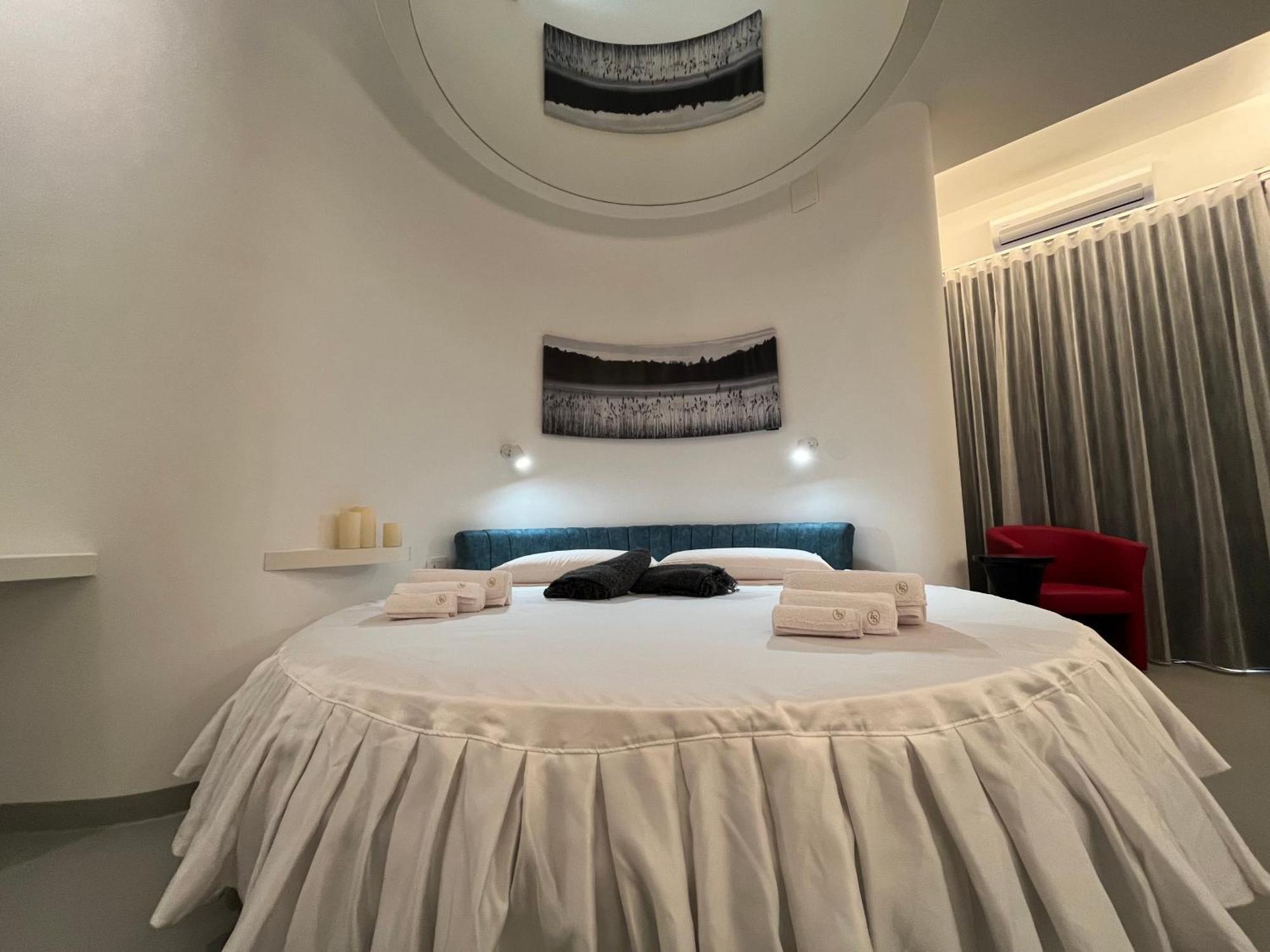 Hotel La Casba à Paola Extérieur photo